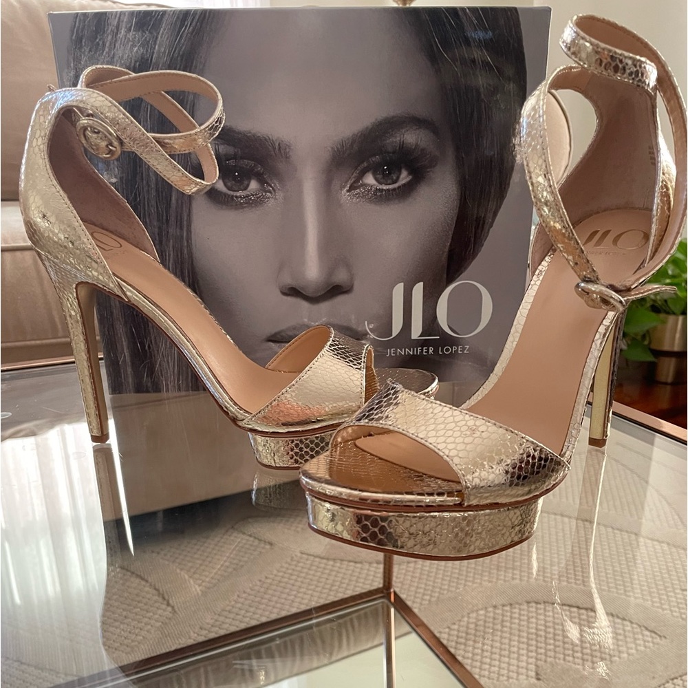 JLo Jennifer Lopez Gold Metallic Platform Heels BRAND NEW WITH BOX Size: 9